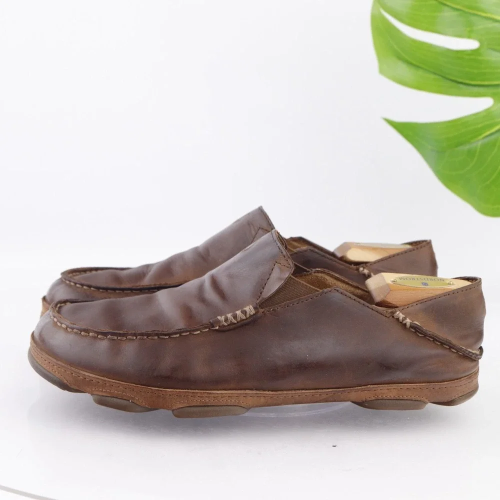 Olukai Mens Moloa Loafers Size 9.5 Brown Leather Moc Toe Slip On Shoes Slippers